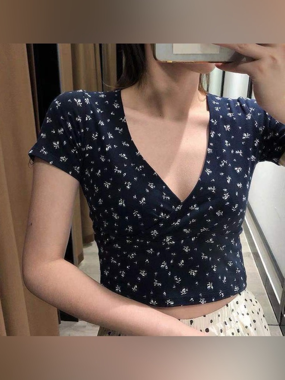 Brandy Melville Floral Crop Top